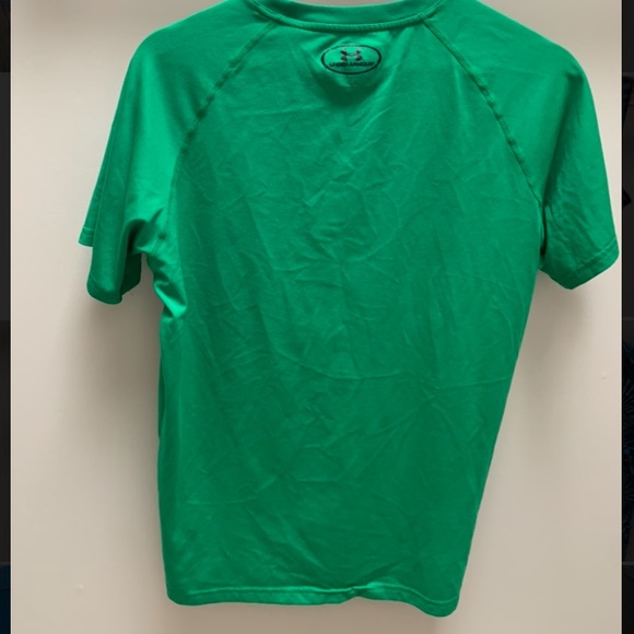 Under Armour athletic tshirt - Picture 2 of 2